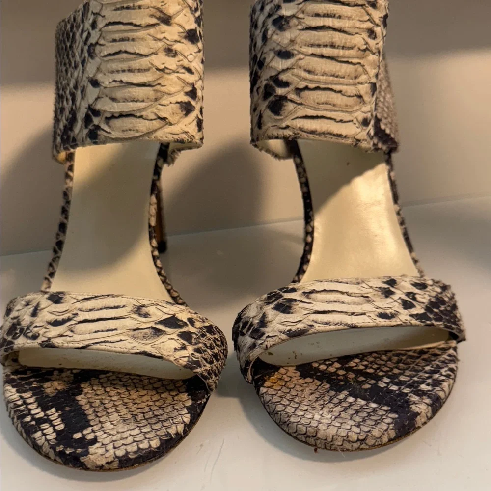 Stuart Weitzman Snakeskin Heels in Black and Cream - Picture 6 of 7